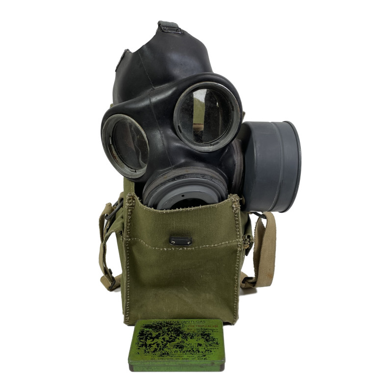 Mask, Gas, British, 1943-1944, Complete