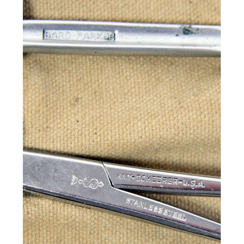 Trousse d'instruments, Hemostatic Forceps, US Navy Medical Department, Corpsman, complète