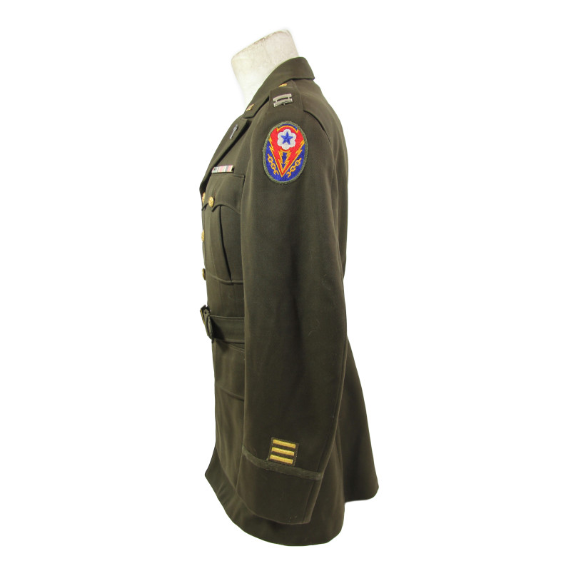 Grouping, Cpt. Francis Cronin, aumônier catholique, ETO