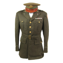 Grouping, Cpt. Francis Cronin, aumônier catholique, ETO
