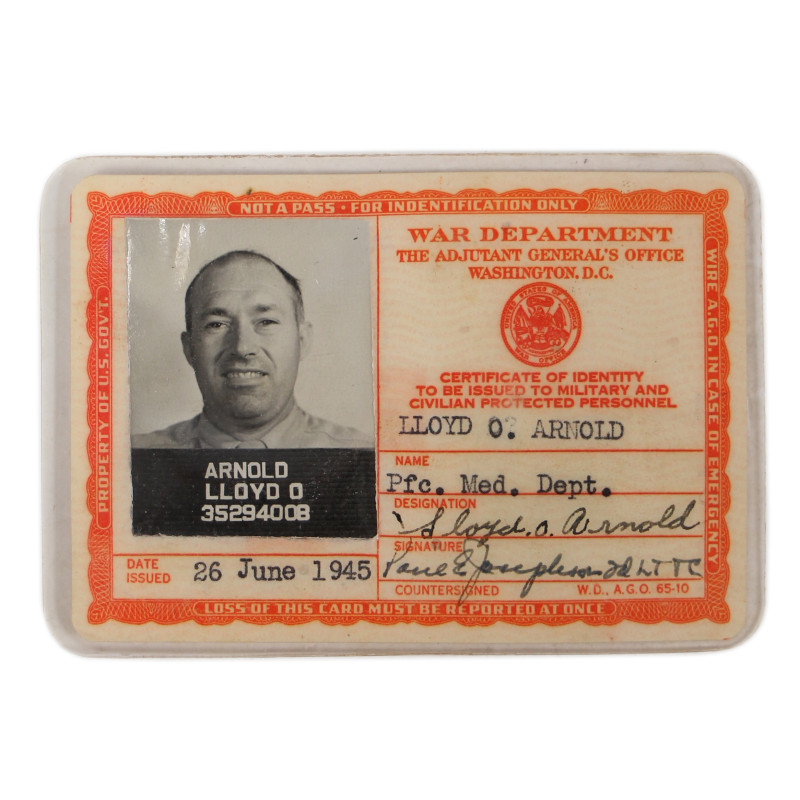 Carte d'identité, Medical Department, 1945, 2e type, Pfc. Lloyd Arnold