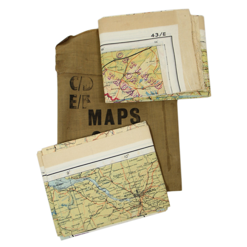 Cartes d'évasion en soie, C/D et E/F, 1943, avec pochette MAPS ONLY