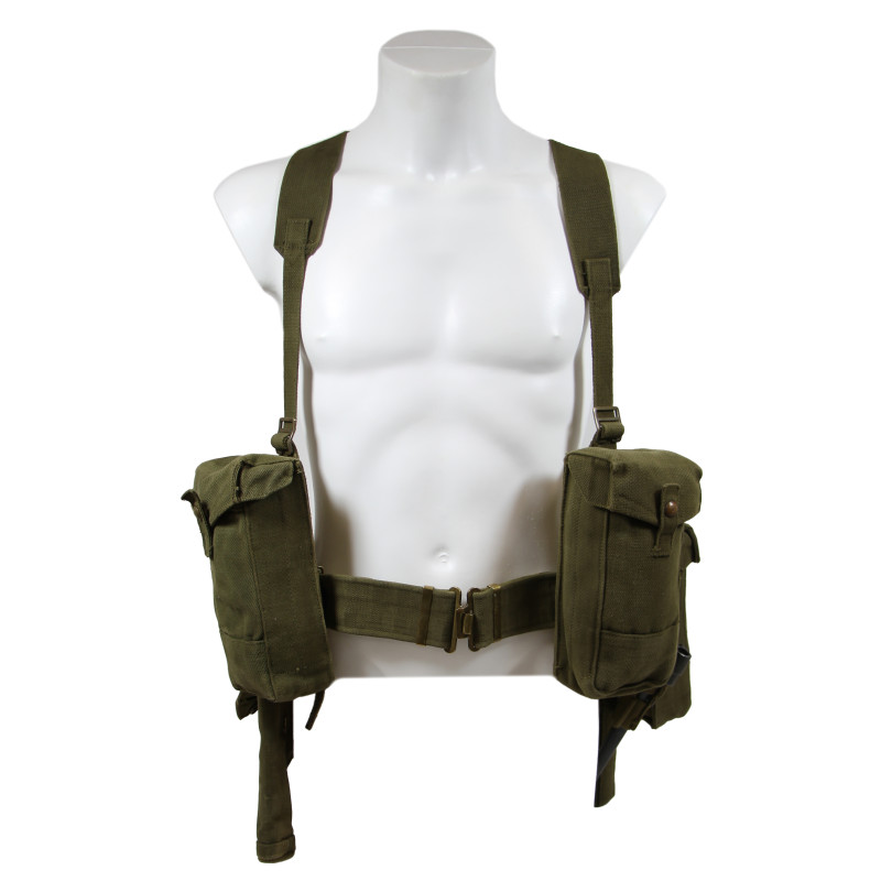 Webbing, 1937 Pattern, With accessories, Blancoed