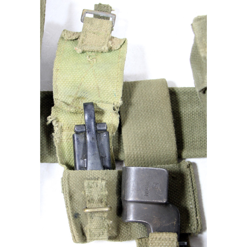 Webbing, 1937 Pattern, With accessories, Blancoed