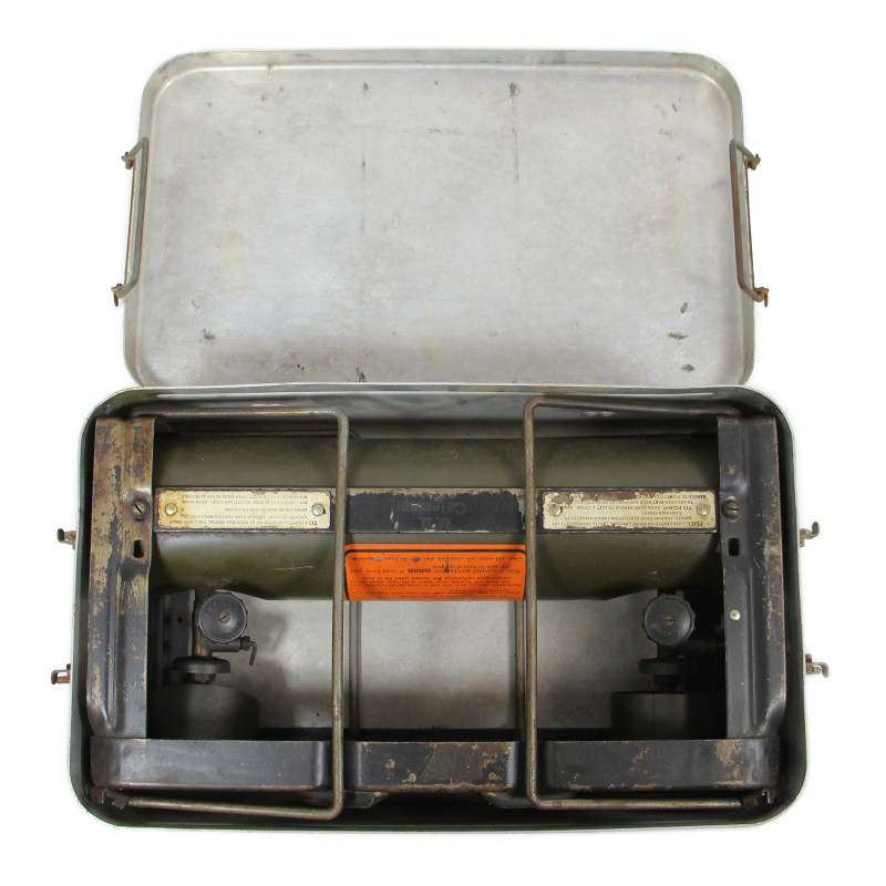 Réchaud-stérilisateur M-523, 1943-1944