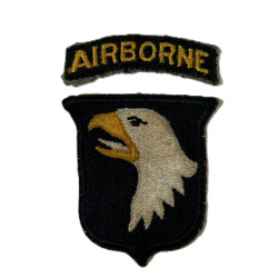 Insigne, 101st Airborne Division, Type 5, langue blanche