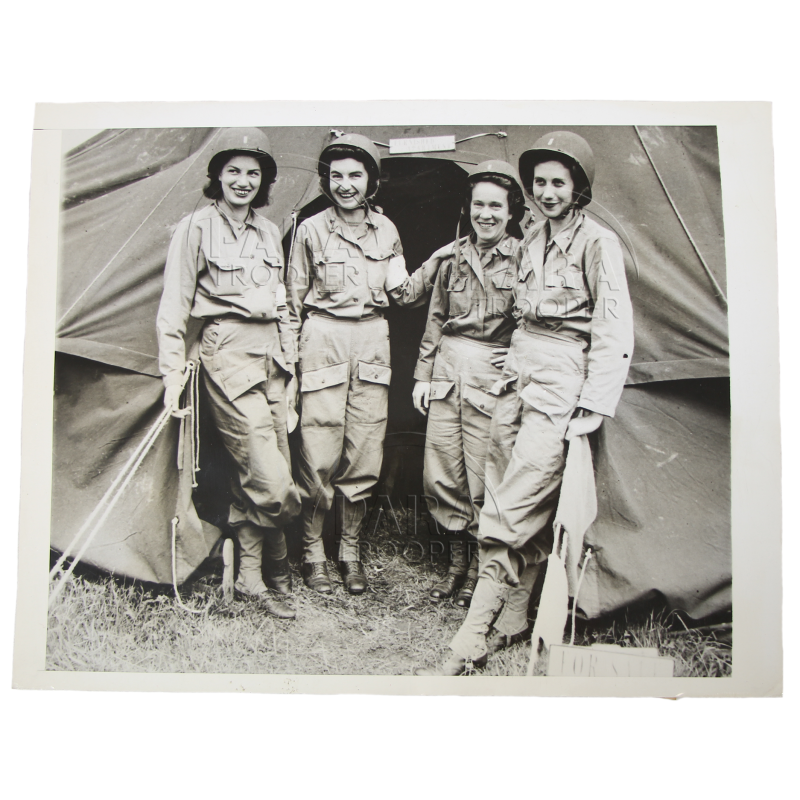 Photographie, Nurses, 41st Evac. Hospital, juillet 1944, Le Molay-Littry