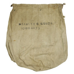 Sac paquetage (Barrack Bag), T/4 Stanley Gnoza, Battery C, 326th Field Art. Bn., 84th Infantry Division, ETO, POW