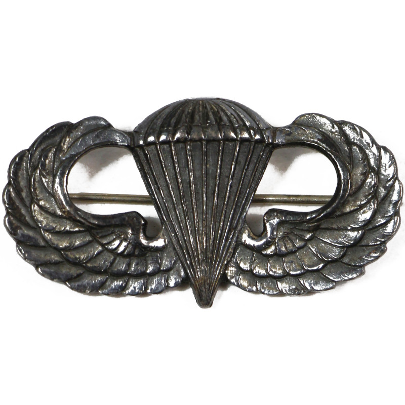 Grouping, T/5 George Gillespie, Rigger Section, Service Co., 502nd PIR, 101st Airborne Division, ETO