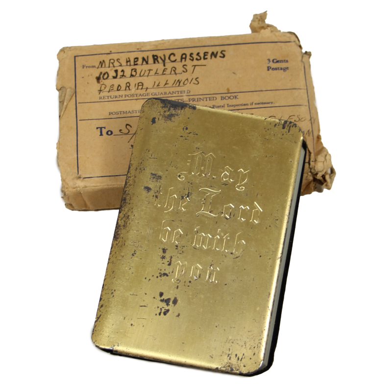 The New Testament, pare-éclats, plaqué or, "May the Lord be with you", S/Sgt. Robert Eagleson, 20th Air Force, USAAF, CBI
