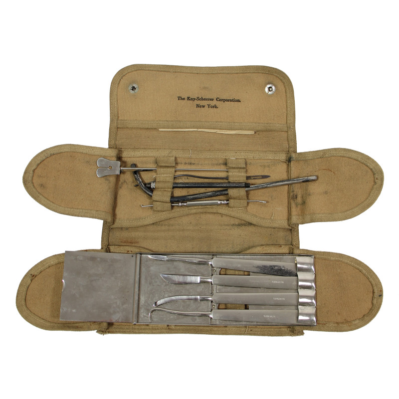 Trousse d'instruments, US Navy Medical Department, Corpsman, avec accessoires