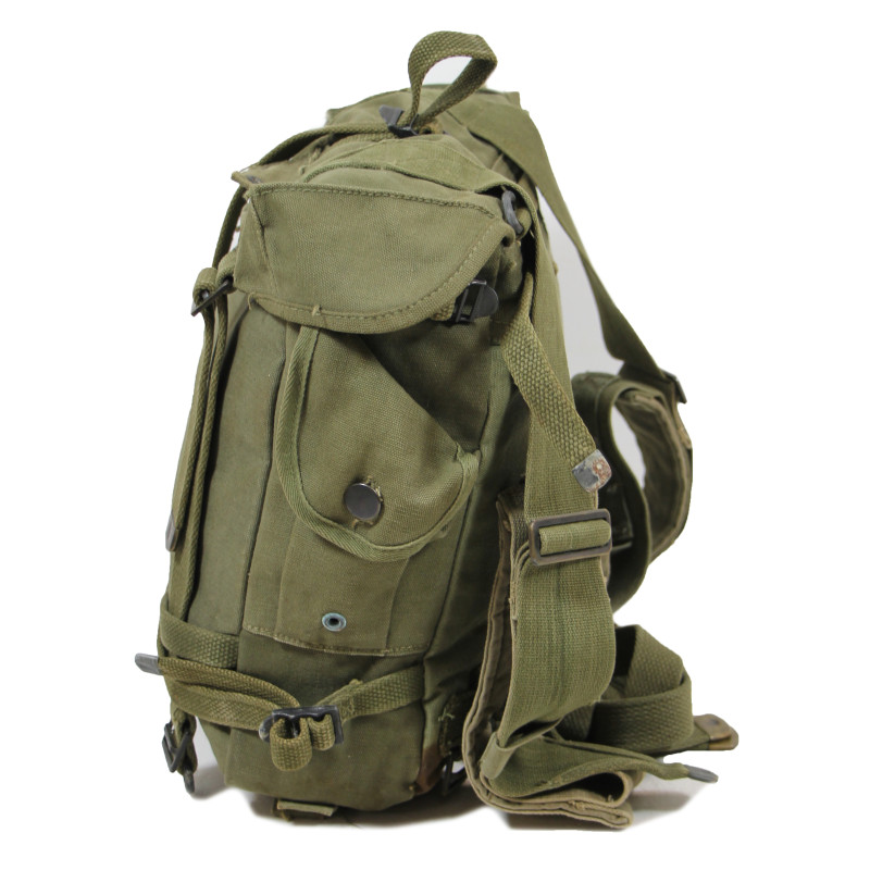 Havresac, Combat Field Pack M-1944, ARAKELIAN CO., avec bretelles