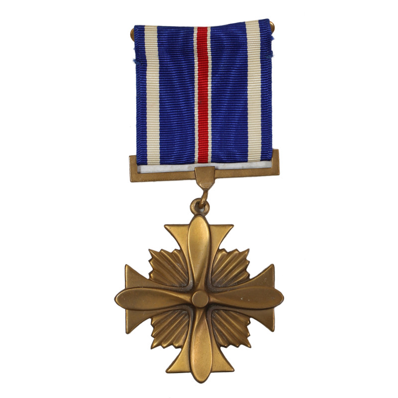 Medal, Distinguished Flying Cross, in Case, Complete