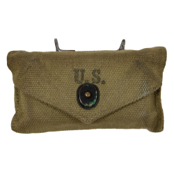 Pochette à pansement M-1924, BRUCE & THOMAS MFG. CO. 1942, avec pansement Carlisle