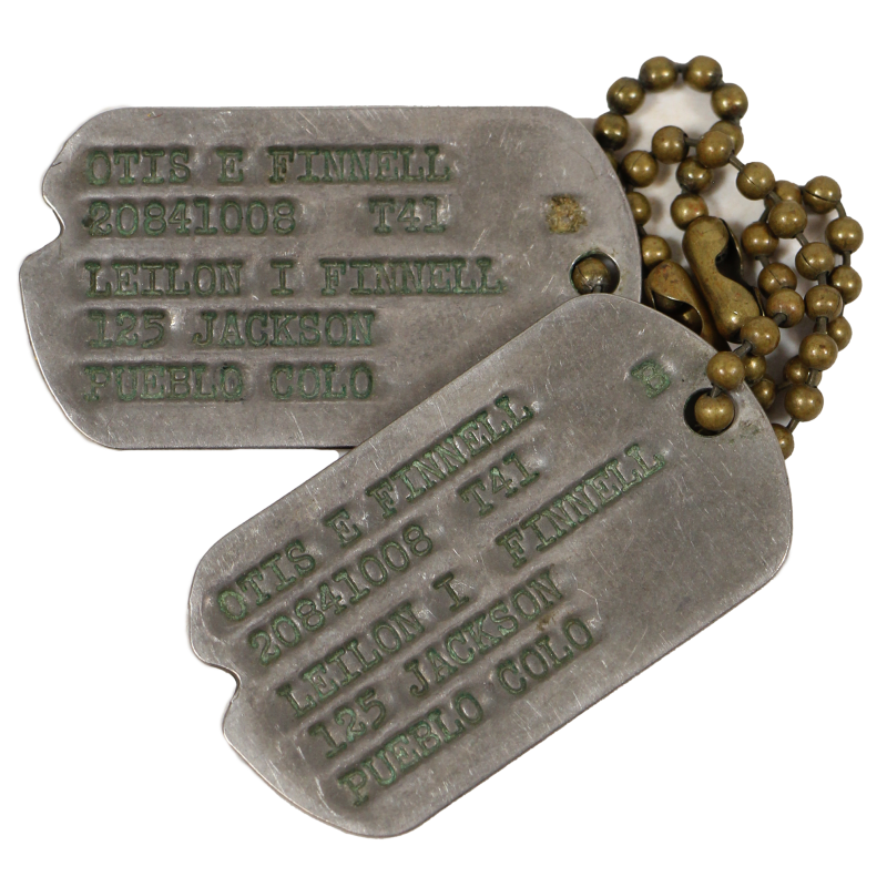 Plaques d'identité, 1st Lt. Otis Finnell, 29th Field Art. Bn., 4th Infantry Divison, DOW 3 février 1945, Bastogne
