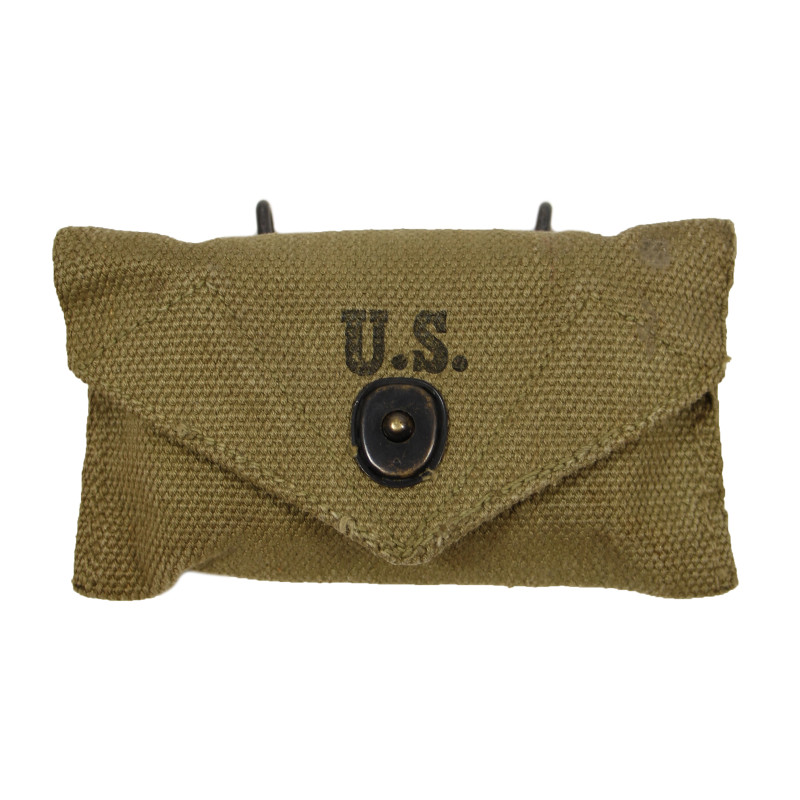 Pouch, First-Aid, M-1924, BRUCE & THOMAS MFG. CO. 1942, with Packet, First-Aid, Carlisle