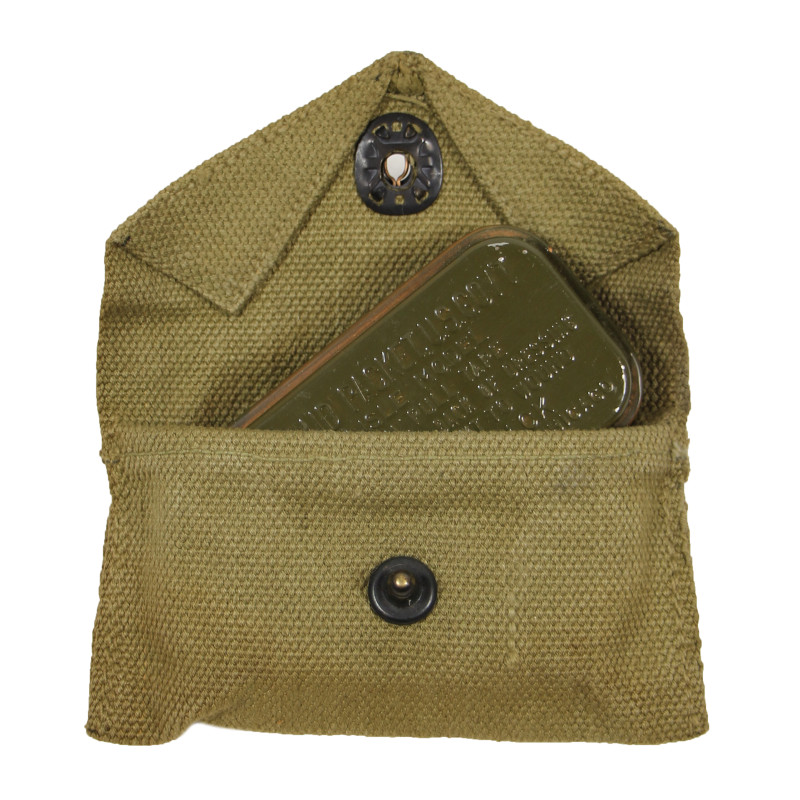 Pochette à pansement M-1924, BRUCE & THOMAS MFG. CO. 1942, avec pansement Carlisle