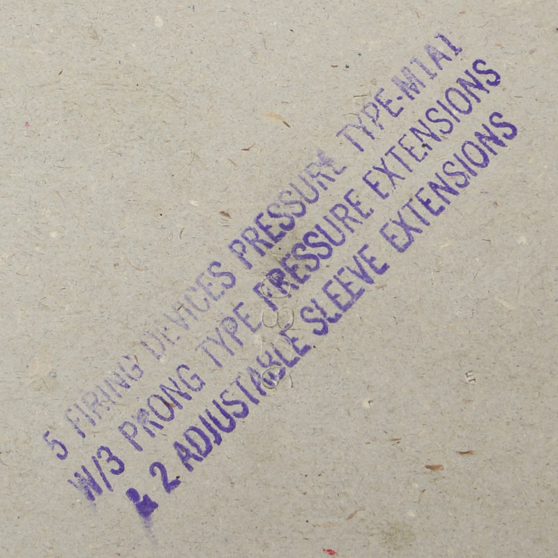 Boîte d'allumeurs à pression M1A1, démolition