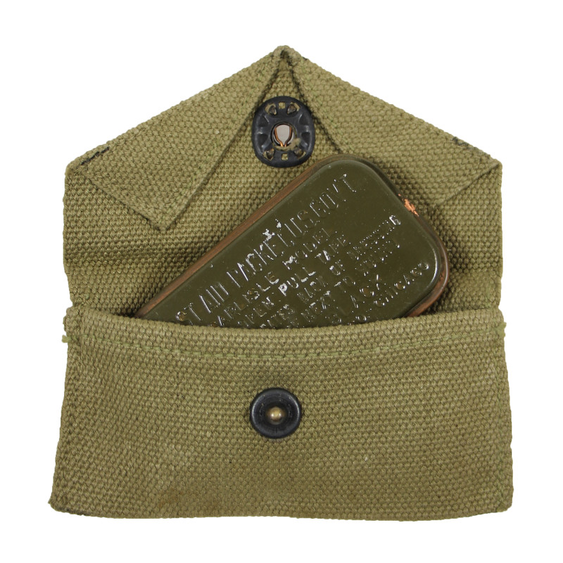 Pouch, First-Aid, M-1924, E.A. BROWN MFG. CO. 1942, with Packet, First-Aid, Carlisle