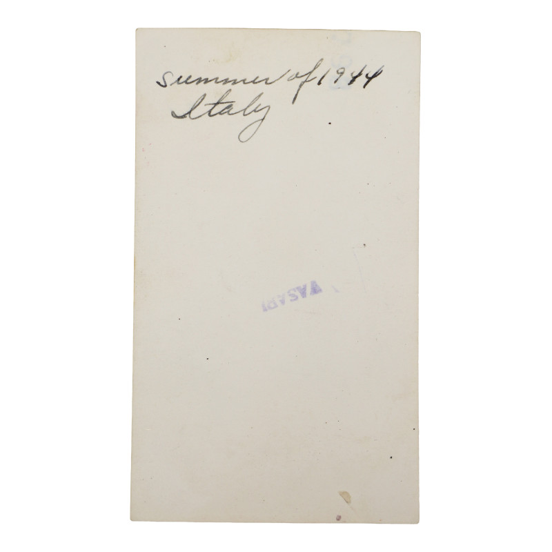 Lot de quatre photographies, US Army, Medic, Italie, été 1944