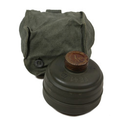 Cartouche filtrante FE 41, pour masque à gaz allemand, dans sa housse