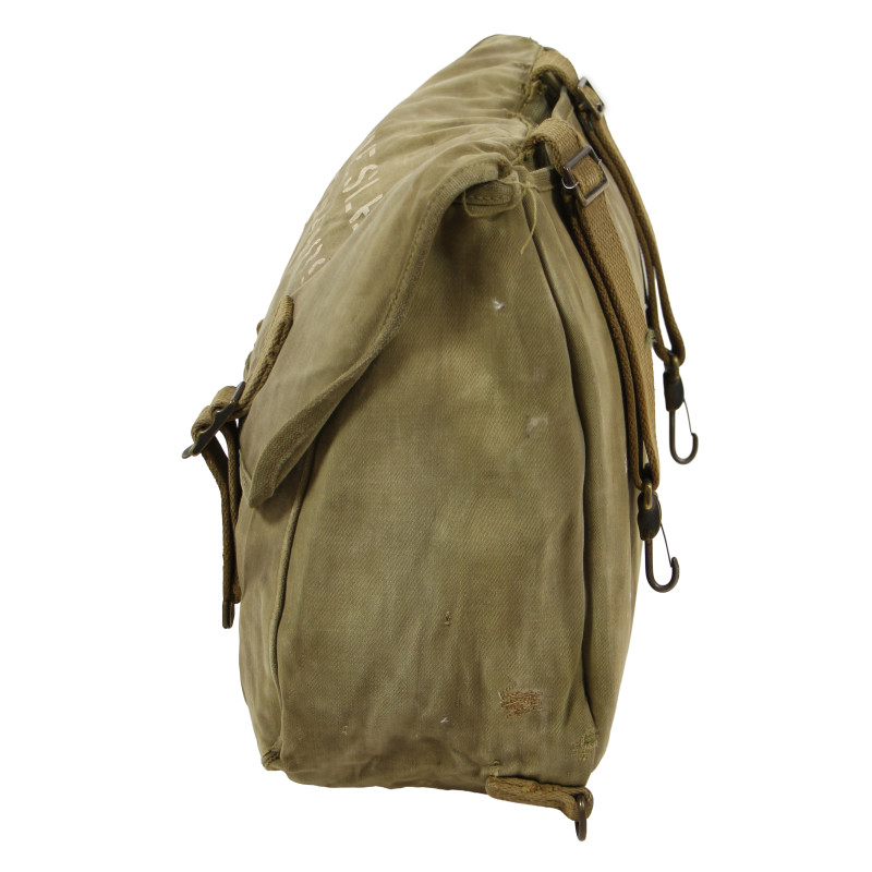 Musette M-1936, T/3 Frank Moesle, Co. C, Maint. Bn., 3rd Armored Division, ETO