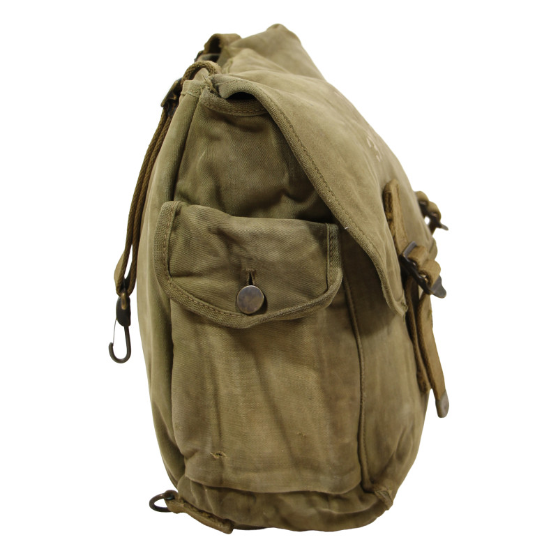 Musette M-1936, T/3 Frank Moesle, Co. C, Maint. Bn., 3rd Armored Division, ETO