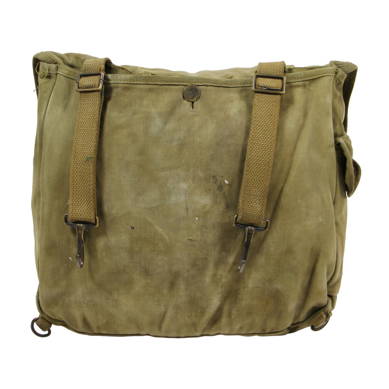Musette M-1936, T/3 Frank Moesle, Co. C, Maint. Bn., 3rd Armored Division, ETO