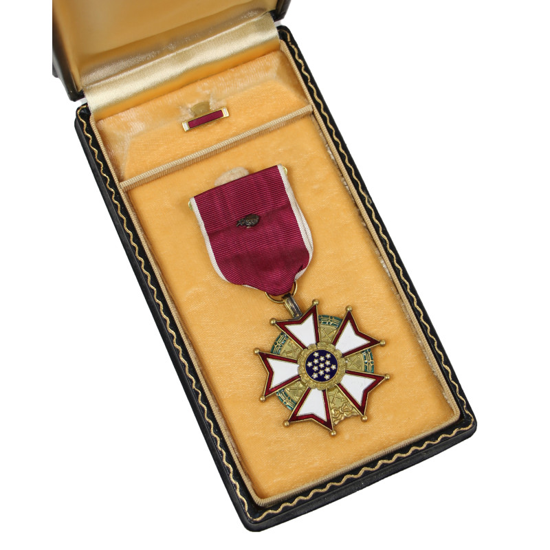 Coffret médaille, Legion of Merit, grade Legionnaire, avec Oak Leaf Cluster