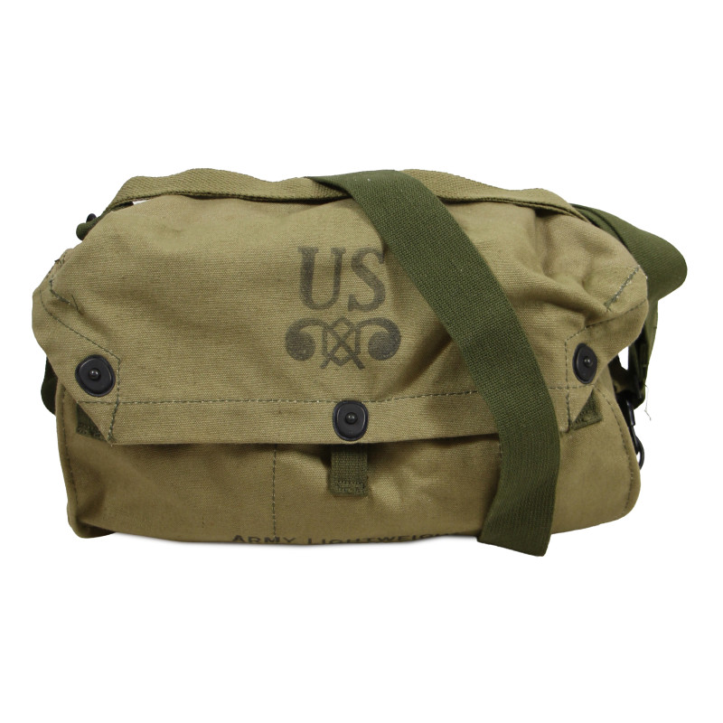 Mask, Gas, Lightweight, OD 3, 1942, in Carton