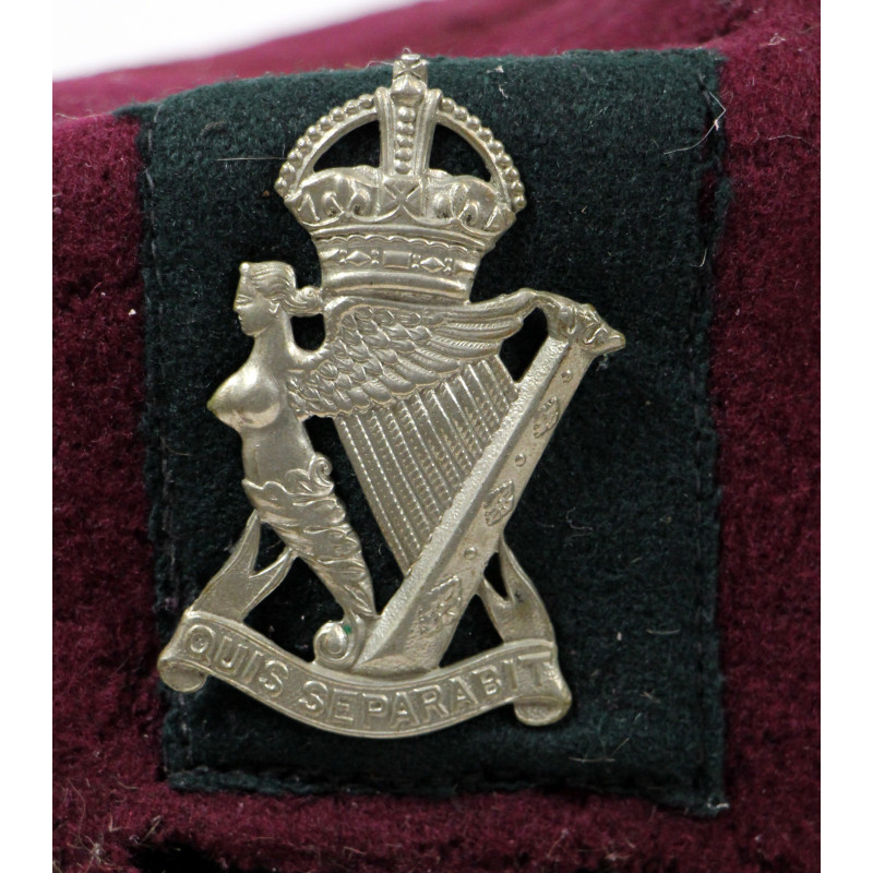 Béret amarante, KANGOL WEAR LIMITED 1945, 1st Bat. Royal Ulster Rifles