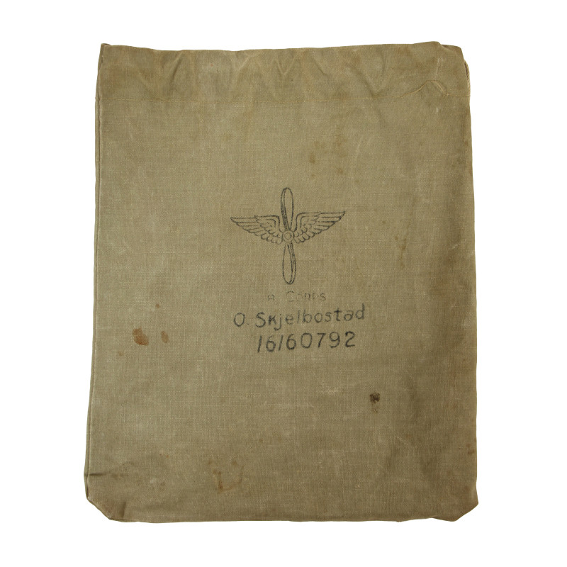Sac en toile, effets personnels, 1st Lt. Odmor Skjelbostad, 361th FS, 356th FG, 8th Air Force, USAAF, ETO