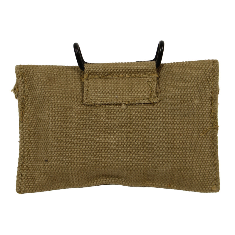 Pochette à pansement M-1942, British-Made, M.E. Co. 1944, avec pansement Carlisle