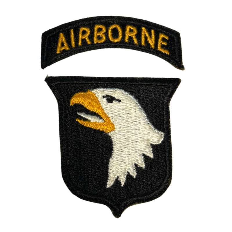 Insigne, 101st Airborne Division, Type 6, langue blanche