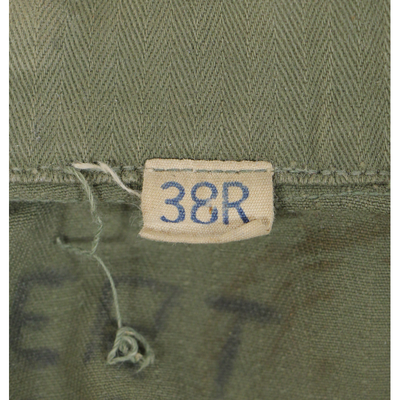 Veste HBT, imprégnée, Pfc. Louis Seifert, Co. K, 116th Inf. Regt., 29th Infantry Division, ETO