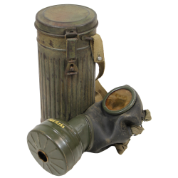 Masque à gaz M38 allemand, 1942, avec boîtier, 1940, nominatif, camouflé, trois tons