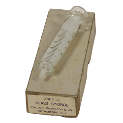 Seringue, 5 cc, BECTON, DICKINSON & CO., item 38440