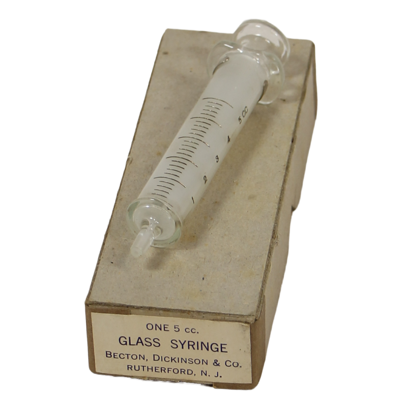 Seringue, 5 cc, BECTON, DICKINSON & CO., item 38440