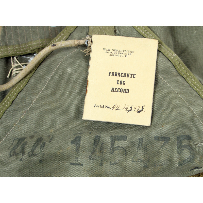 Enveloppe de parachute ventral, Type A-4, QAC, USAAF, NATIONAL AUTOMOTIVE FIBRES, INC. 1944