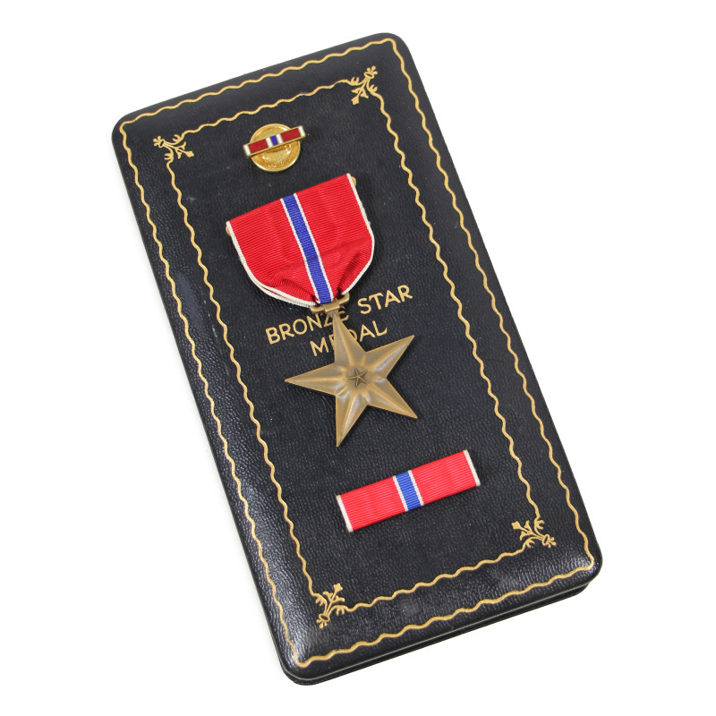 Medal, Bronze Star, in Case, Complete