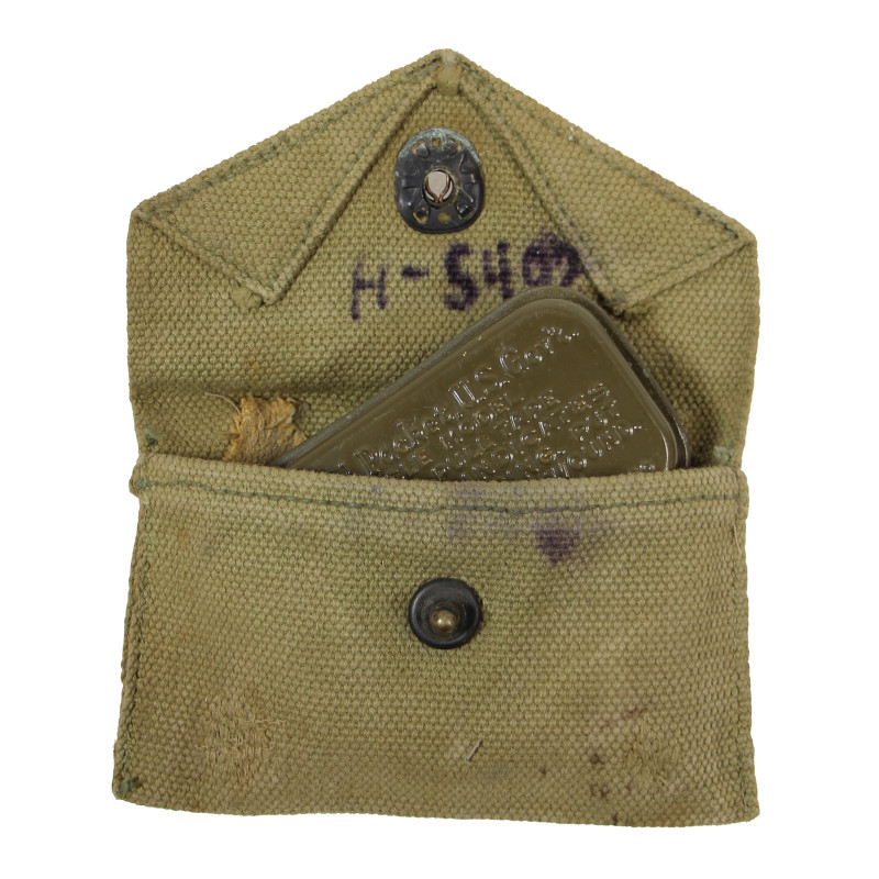 Pouch, First-Aid, M-1942, APPLETON AWNING SHOP 1945, with Packet, First-Aid, Carlisle