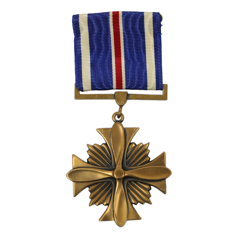 Medal, Distinguished Flying Cross, in Case, Complete
