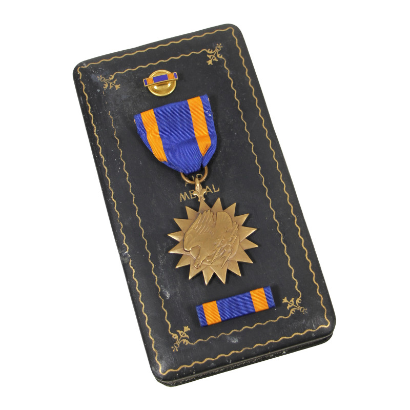 Air Medal, in Case, Complete