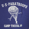 Polo bleu, Camp Toccoa